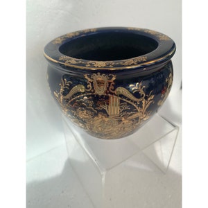 Vtg Satsuma pot MCM black gold metallic Lovely screens