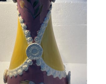Jarrón Pitta de 12 pulgadas de Anthropologie pintado a mano con pájaros y flores