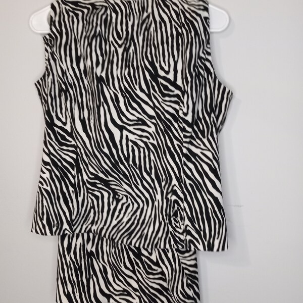 Two-piece zebra print skirt / split