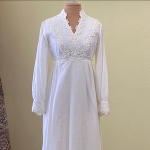 Vintage 1970’s Velvet Long Sleeved Wedding Dress with Coordinating Veil