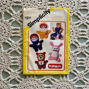 Simplicity Pattern #6013 (1983) Set of Finger Puppets UNCUT