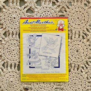 Aunt Martha&#39;s Hot Iron Transfers 3597 Dutch Girl Tea Towel