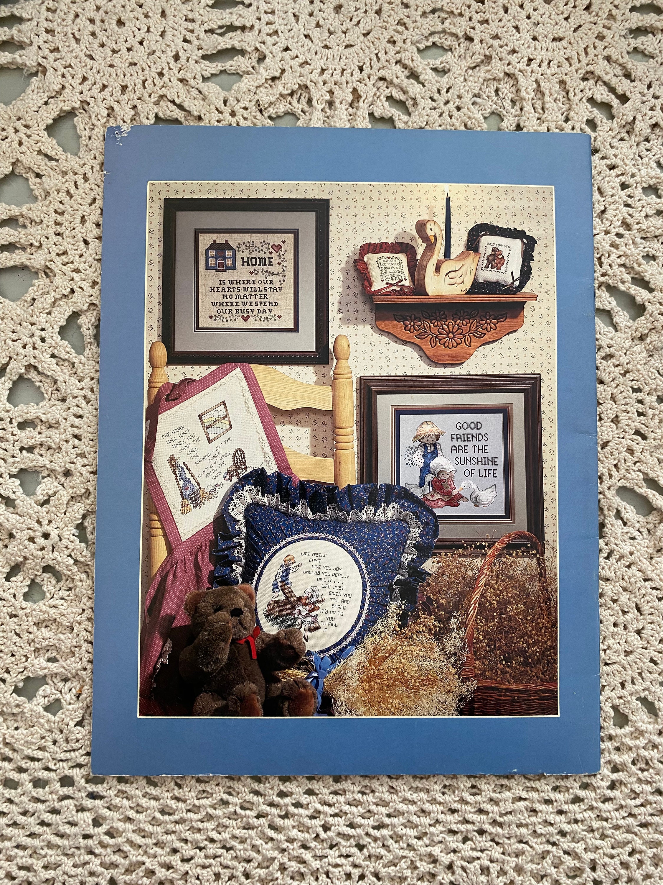 Hearts at Home Book 43 (1986) Stoney Creek Collection Cross Stitch