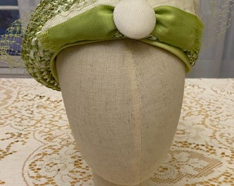 Vintage 1950s Green and Ivory Straw Pillbox Hat with Veil | Spring Millinery with Grosgrain Bow | Retro Garden Party or Easter Hat
