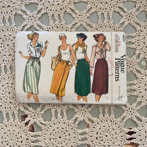 Vogue Pattern #9824 (1970s) Misses Front Wrap Skirts UNCUT