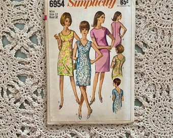 Simplicity Pattern #6954 (1966) Misses' One-Piece Dress with Three Necklines
