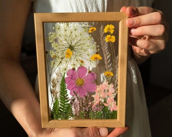 Pressed Flower Art: Real Wildflower in Wooden Frame