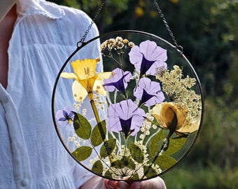 Dried flower bouquet in handmade floating frame, suncatcher with pressed flowers