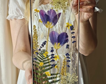 Pressed Flower Art: Stained Glass Frame Suncatcher, Real Dried Flowers