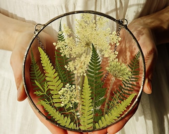 Handmade Pressed Wildflower Frame: Botanical Nature Wall Art