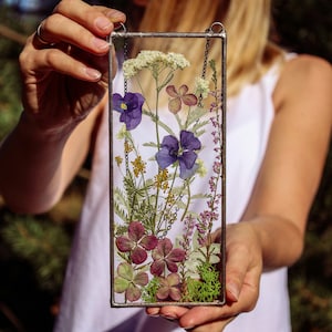 Pressed flower art in stained glass frame, suncatcher, botanical dried pressed flower frame, hanging wall art, pressed flower frame