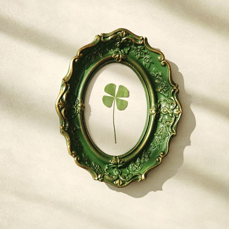 Four Leaf Clover Frame, Lucky Clover Wall Decor, Pressed Botanical Keepsake, Good Luck Gift image 7