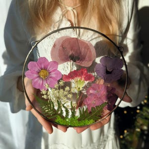 Herbarium in stained glass frame, flower suncatcher, real flowers, pressed flower art, original Mother&#39;s Day gift
