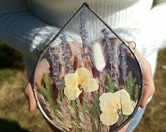 Stained Glass Pressed Flower Frame: Handmade Hanging Decor