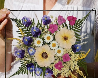 Pressed Wildflower Glass Frame: Botanical Wall Art, Handmade