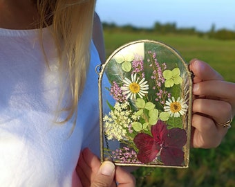 Pressed flower suncatcher, flower art in stained glass frame, original pressed flower artwork, original and unique gift