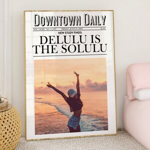 DeluluはSolulu新聞ウォールアートプリント、バーカートアート、トレンディな印刷可能なアート、ピンクの美的レトロウォールアート、レトロガーリーなトレンディなポスター