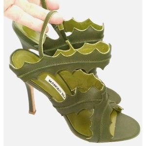 New Manolo Blahnik High-Heel Slingbacks Beautiful Green Color Size 7.5 US