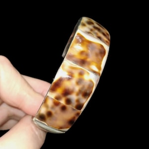 Cuff Bracelet Cowrie Seashell, Adjustable Stainless Steel