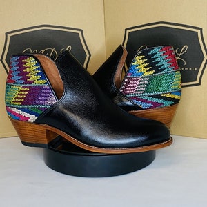 Handmade Leather Booties: Guatemalan Huipil Design, Women&#39;s Fashion Shoes