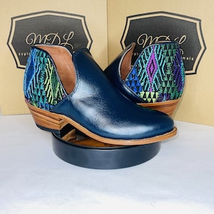 Handmade Leather Booties: Guatemalan Huipil Design, Women&#39;s Fashion Shoes