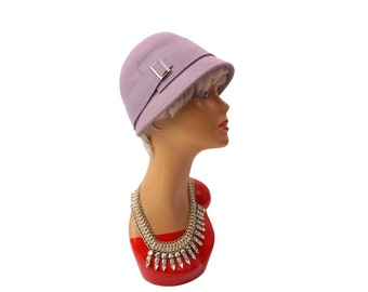 1930er Jahre inspirierter Vintage Cloche aus Wollfilz - Elegante und stilvolle Retro-Kopfbedeckung für Damen