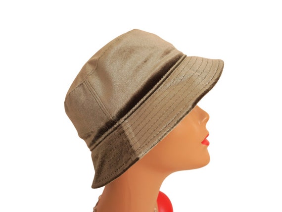 Chic Velvet Bucket Hats for Women Stylish Khaki and Navy Color