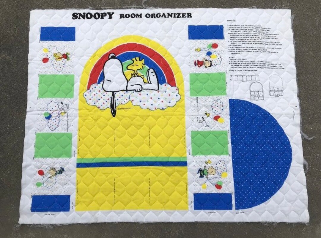 Vintage Snoopy Peanuts Bed Room Organizer Sewing Kit Copyright 1965 Etsy