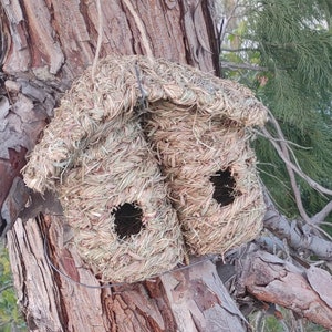 Hand Woven Hummingbird Houses Nest, Grass Bird Hut,Hanging Bird House, for  Outside Hanging Bird Grass Hut for Wren Sparrow Finch Canary Chickadee