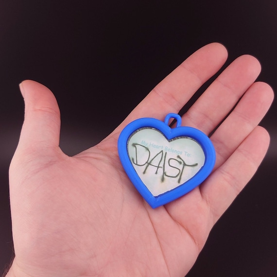 トイ・ストーリー デイジーハートネックレス - Etsy 日本