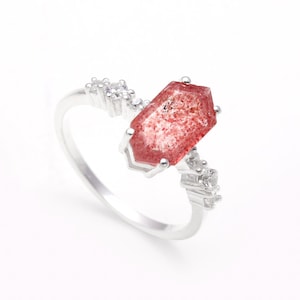 Natural Strawberry Quartz Elongated Hexagon Ring, 925 Sterling Silver Delicate Jewelry, Vintage Ring, Red Stone Ring, Birthday Gift For Her