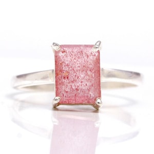 Strawberry Quartz Octagon Ring: Vintage Boho Sterling Silver