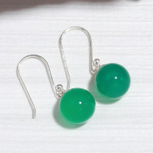 Green Onyx Ball Dangle Earrings: Vintage 925 Sterling Silver