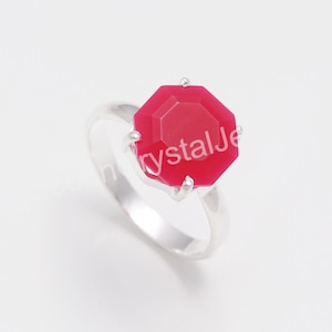 Hot Pink Chalcedony Octagon Ring: 925 Sterling Silver Vintage Jewelry