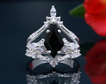 Natural Black Onyx Kite Ring, 925 Sterling Silver Minimalist Crown Jewelry
