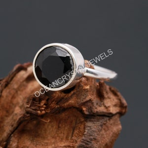Black Onyx Ring: Round Stone, Sterling Silver, Handmade Jewelry