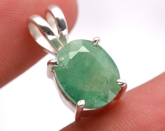 Natural Green Emerald Oval Pendant, 925 Sterling Silver Minimalist Jewelry