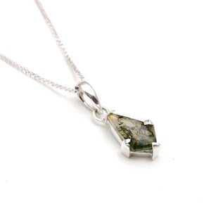 Moss Agate Kite Necklace: 925 Sterling Silver Pendant