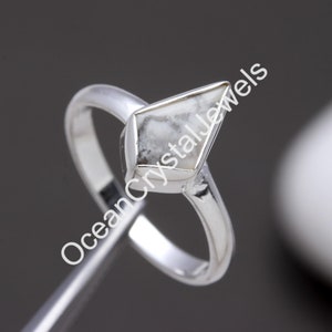Natural Howlite Kite Solitaire Ring, 925 Sterling Silver Bohemian Jewelry, Dainty Ring, Chunky Ring, Solitaire Ring, Birthday Gift For Lover