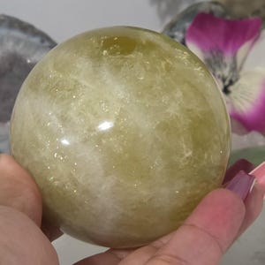 Citrine Sphere 418g , Polished Crystal Orb with a rainbow 66.7mm ( 2.63" )