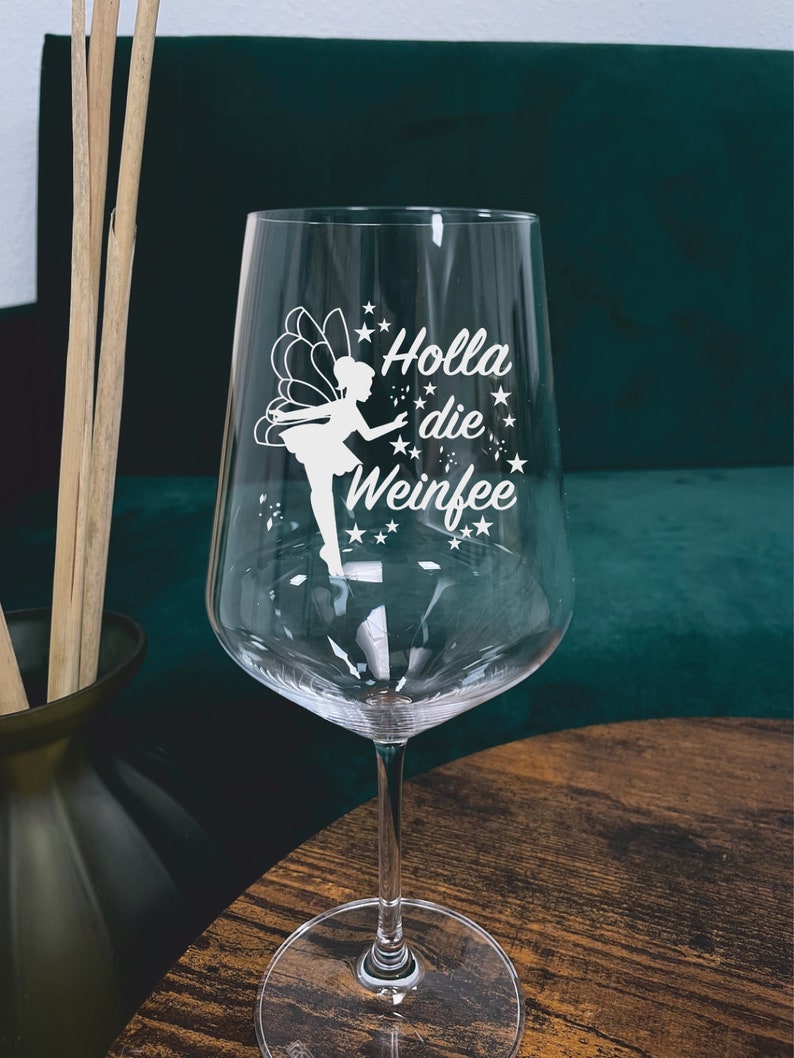 Wine glass with engraving, Holla the wine fairy, engraved wine glass, wine gift, gift for wine lovers, wine glass Holla the wine fairy, wine fairy image 3