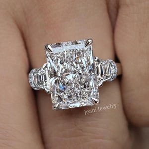 14Kホワイトゴールド モアッサナイト エンゲージリング 10カラット ラディアントカット ヒドゥンハロー スリーストーン 結婚指輪 彼女への記念日ギフト