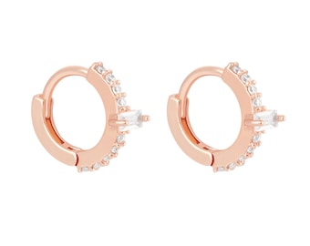 diamond huggie hoop,14k solid gold hoops,diamond helix hoop earrings,helix earring,cartilage earring,cartilage hoop,helix piercing,gift