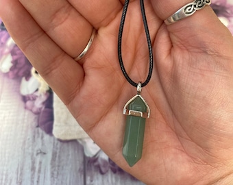 Collar colgante de aventurina verde // Cristales de salud mental // Regalos de cristal // collar de cristal // regalos para ella // regalos para él