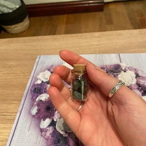 Labradoriet kristallen pot//geestelijke gezondheidskristallen//helende kristallen//beschermingskristallen//cadeaus voor haar//cadeaus voor hem//hekserij
