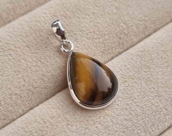 Natural Tiger Eye Pendant, 925 Sterling Silver, Handmade Jewelry, Gift For him and her, Gemstone Jewelry