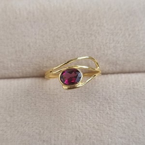 14K gold ring set with  Natural AAA grade Rhodolite Garnet, Handmade 14K Solid Gold, Alternative engagement ring, June birthstone jewelry