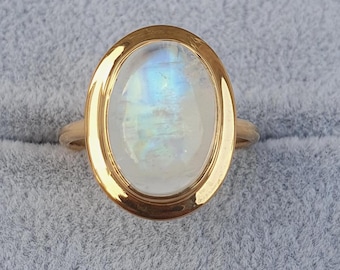 14K gold and moonstone ring, Natural AAA grade Rainbow Moonstone, Handmade 14K Solid Gold ring, Alternative engagement ring, June birthstone