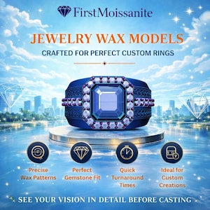 Puede incluir: Un anillo azul con una gran gema cuadrada de color azul claro en el centro, rodeada de gemas moradas más pequeñas. El anillo se muestra sobre un soporte plateado. El texto de la imagen dice "JEWELRY WAX MODELS" y "SEE YOUR VISION IN DETAIL BEFORE CASTING."