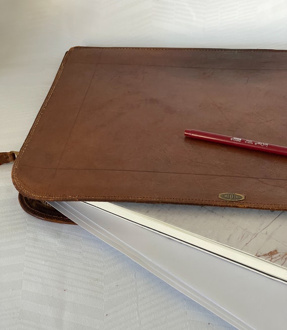 Atlas vintage leather Gem